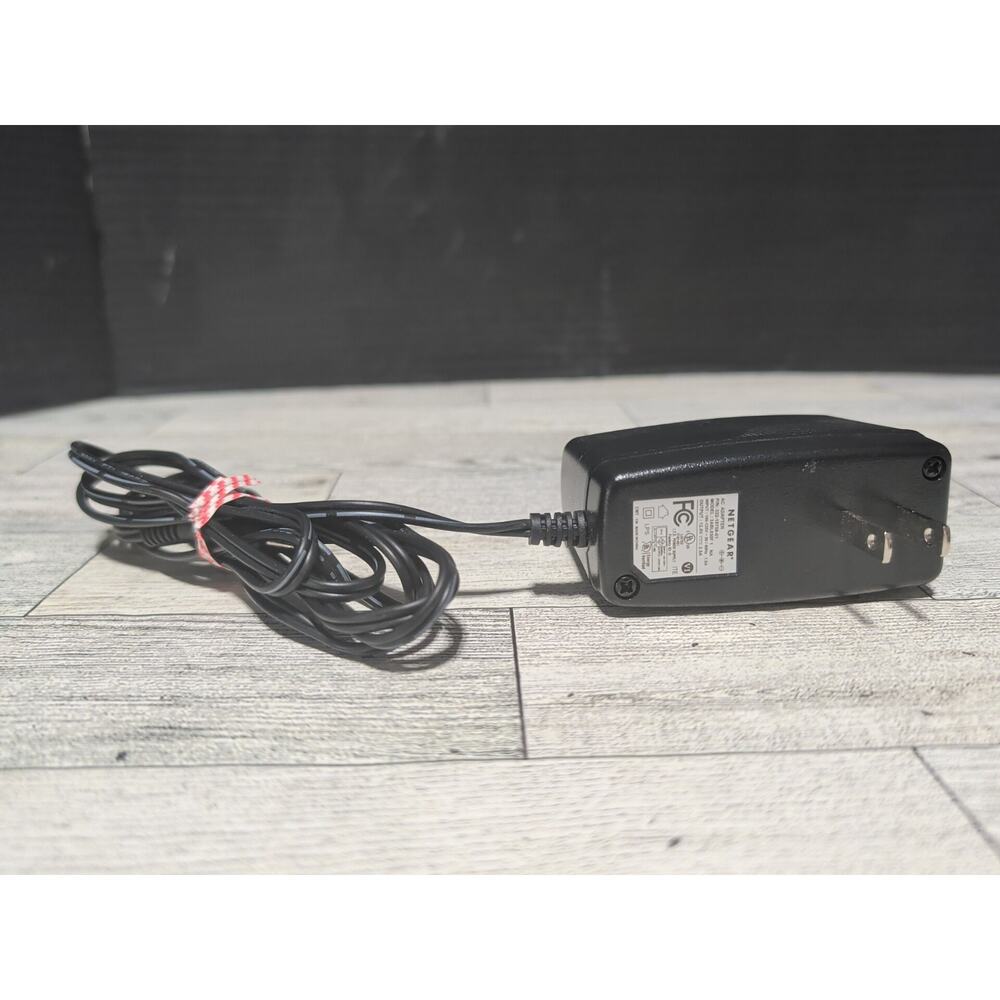 NETGEAR R6400 AC1750 Smart WiFi Router Wireless Router With Power Cord - Picture 2 of 12